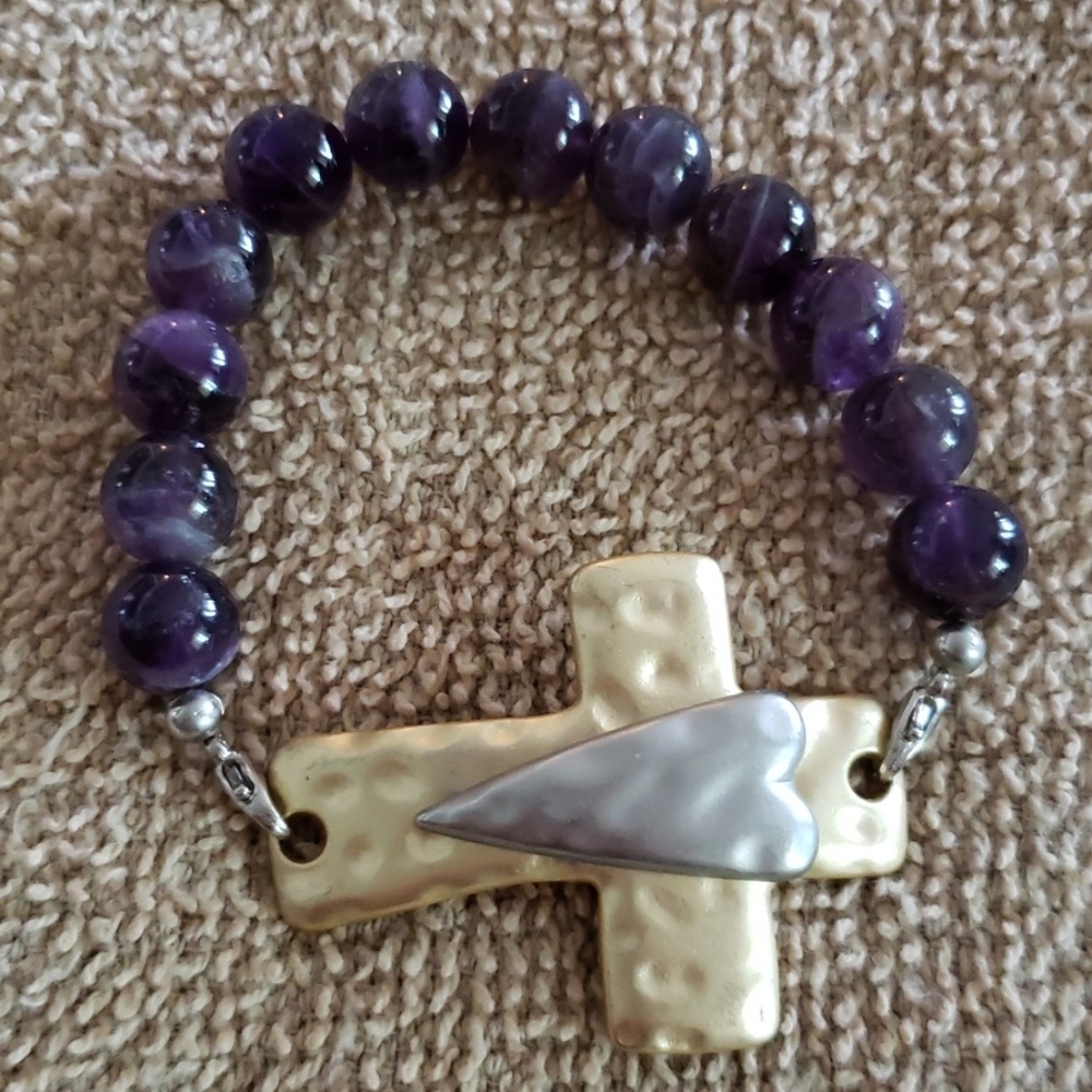 Cross bracelet (handmade)